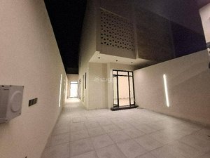 3 bedrooms Apartment in Riyadh, Saudi Arabia No. 905