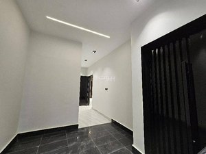 5 bedrooms Apartment in Riyadh, Saudi Arabia No. 913