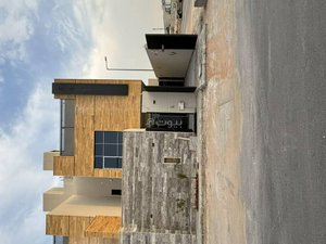 5 bedrooms Villa in Riyadh, Saudi Arabia No. 914