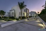 4 bedrooms Apartment in Estepona, Spain No. 10096 - Image 7
