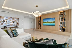 7 bedrooms Apartment in Marbella, Spain No. 10099
