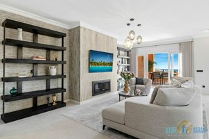 3 bedrooms Apartment in Estepona, Spain No. 10106