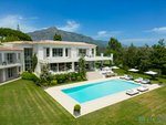 6 bedrooms Villa in Marbella, Spain No. 10107 - Image 7