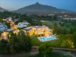 6 bedrooms Villa in Marbella, Spain No. 10107 - Image 10