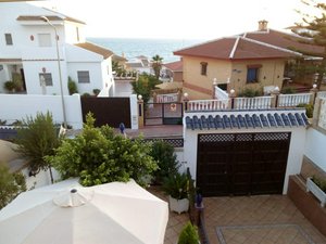 4 bedrooms House in Almonte, Spain No. 101208