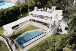6 bedrooms Villa in Marbella, Spain No. 10128 - Image 17