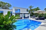4 bedrooms Villa in Marbella, Spain No. 101746 - Image 2