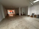 306m² Commercial property in Onda, Spain No. 101938 - Image 2