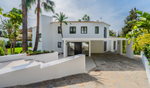5 bedrooms Villa in Estepona, Spain No. 10207 - Image 4