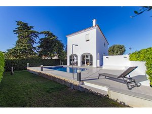 3 bedrooms Villa in Alaior, Spain No. 10231