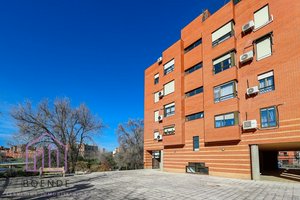 2 bedrooms Apartment in Madrid, Spain No. 102545