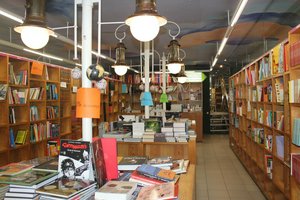 170m² Commercial property in Badalona, Spain No. 102631