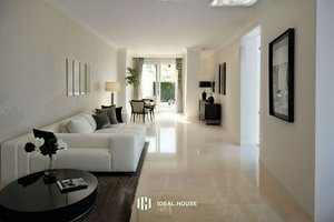 2 bedrooms Apartment in Marbella, Spain No. 103653