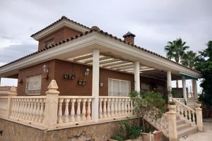 4 bedrooms Villa in San Vicente del Raspeig, Spain No. 104668