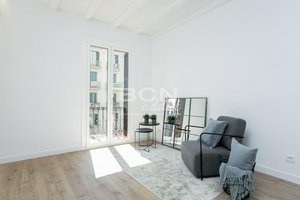 3 bedrooms Apartment in Eixample, Spain No. 105163