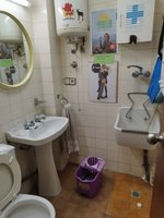 100m² Commercial property in Badalona, Spain No. 106466 - Image 12