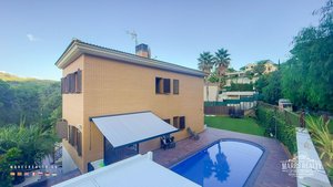 5 bedrooms Villa in Lloret de Mar, Spain No. 10732