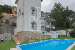 4 bedrooms Villa in Lloret de Mar, Spain No. 10754