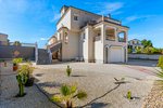 4 bedrooms Villa in Almoradi, Spain No. 10870 - Image 17