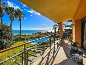 8 bedrooms Villa in Calella, Spain No. 10884