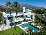 6 bedrooms Villa in Marbella, Spain No. 109073 - Image 10