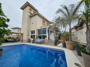 4 bedrooms Villa in Playa Flamenca II, Spain No. 10910
