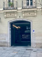 33m² Garage in Madrid, Spain No. 109156 - garage in Spain