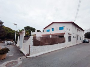 233m² Villa in Guardamar del Segura, Spain No. 10930