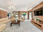 5 bedrooms Villa in Marbella, Spain No. 109450 - Image 2