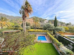 3 bedrooms Apartment in Barcelona, Spain No. 10980