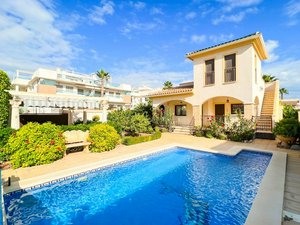 4 bedrooms Villa in Ciudad Quesada, Spain No. 11094