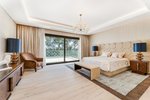 6 bedrooms Villa in Marbella, Spain No. 111181 - Image 12