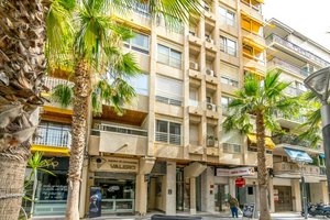 4 bedrooms Apartment in Torrevieja, Spain No. 11241