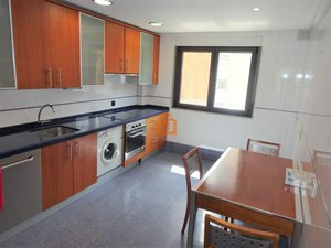 3 bedrooms Duplex in Leon, Spain No. 112766