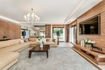 5 bedrooms Villa in Marbella, Spain No. 115110 - Image 2