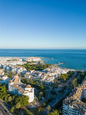 2 bedrooms Apartment in Marbella, Spain No. 115509