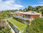 3 bedrooms Villa in Estepona, Spain No. 116139 - villa in Spain