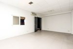 176m² Commercial property in Madrid, Spain No. 116740 - Image 12