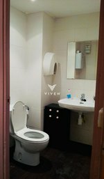 591m² Commercial property in Esplugues de Llobregat, Spain No. 118837 - Image 9