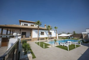 4 bedrooms Villa in Avileses, Spain No. 11968