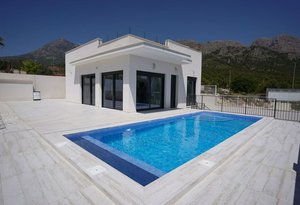 3 bedrooms House in Polop, Spain No. 12059