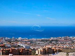 2 bedrooms Penthouse in Adeje, Spain No. 120681