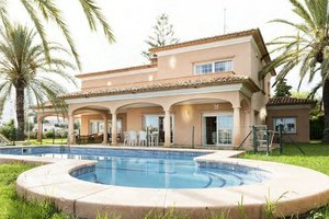 6 bedrooms Villa in Villajoyosa, Spain No. 12069