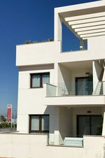 2 bedrooms Bungalow in Torrevieja, Spain No. 12099 - Image 2