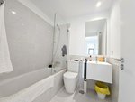 3 bedrooms Duplex in Estepona, Spain No. 121177 - Image 8