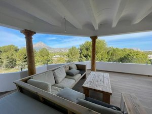4 bedrooms Villa in Javea, Spain No. 12156