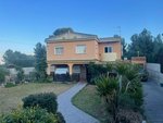 5 bedrooms House in Torrent, Spain No. 121678 - house in Spain