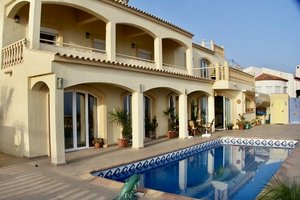 7 bedrooms House in Altea, Spain No. 12178