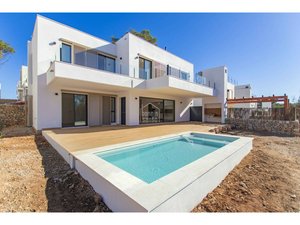 4 bedrooms Villa in Es Mercadal, Spain No. 12288