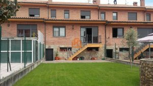4 bedrooms House in Benavides, Spain No. 123074